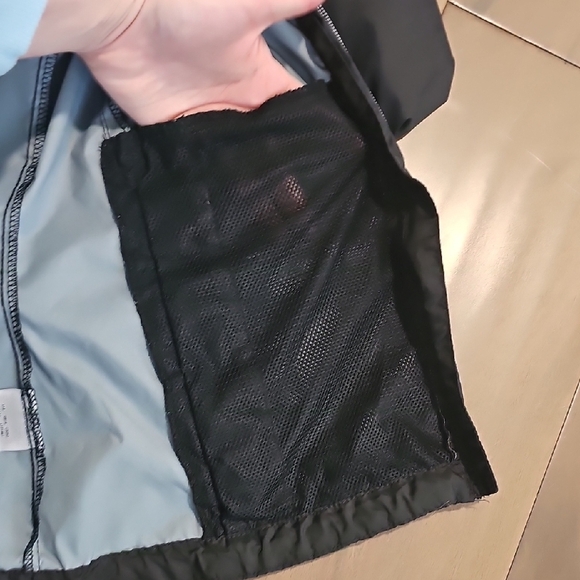 Columbia Womens Size MD Very Lightweight Jacket - Picture 10 of 12